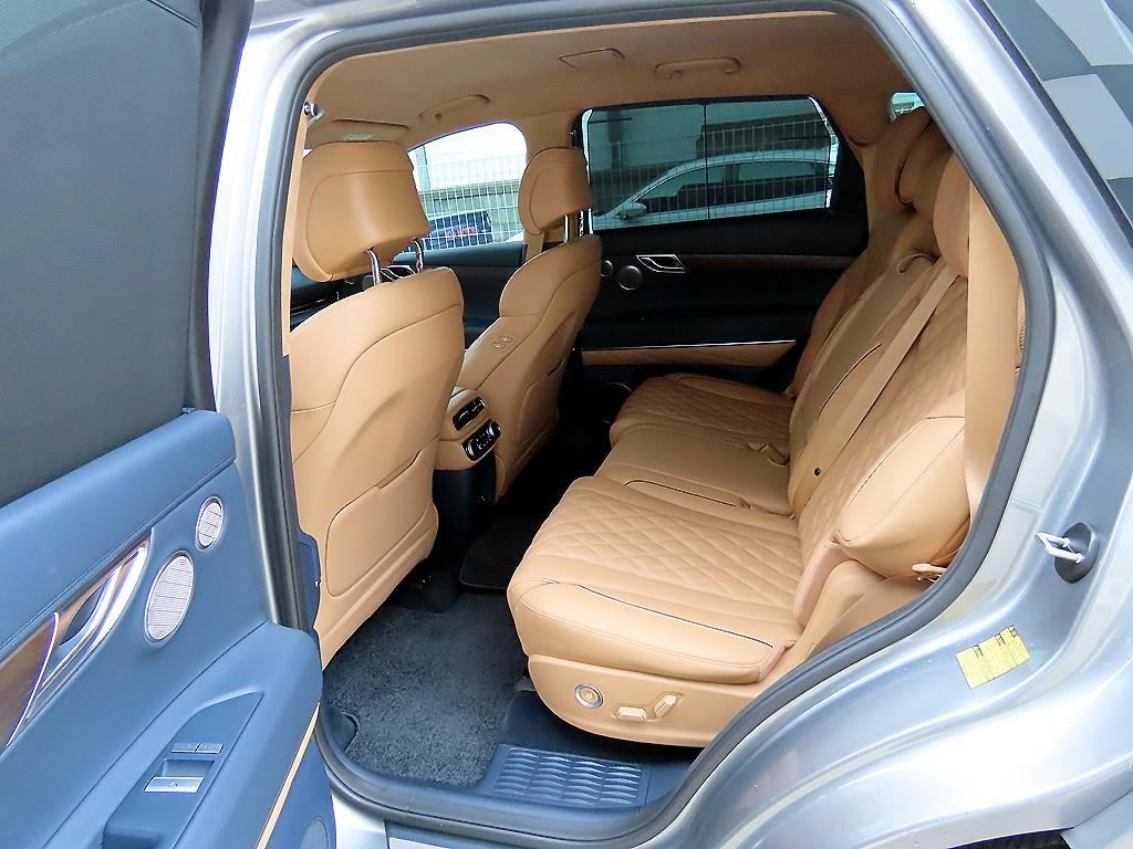 Genesis GV80 - Vista 6