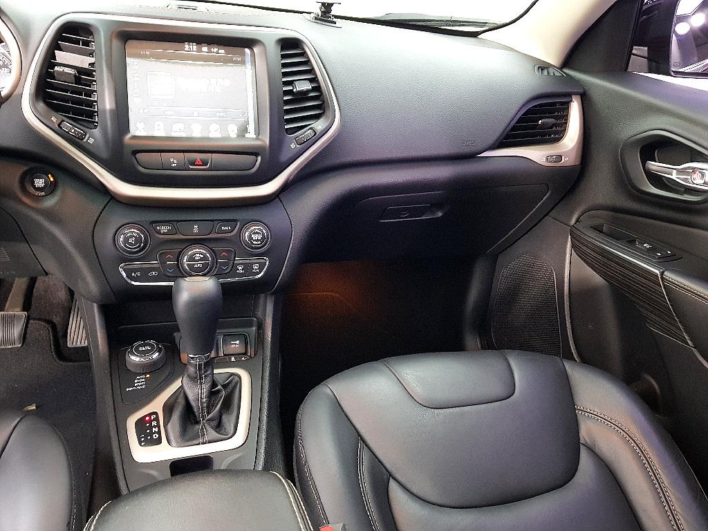 Jeep Cherokee - Vista 9