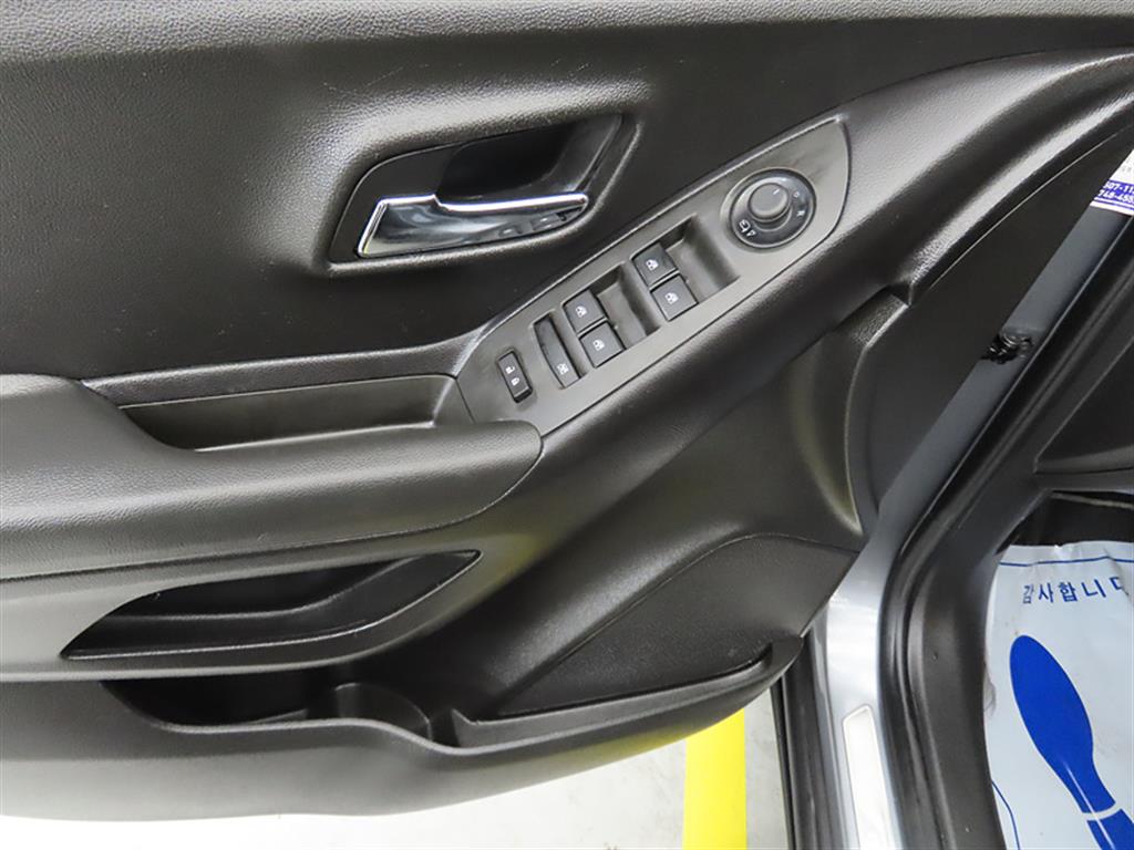 Chevrolet Trax 2020 Gris - Importación desde Corea - HF Imports Iquique - Foto 13