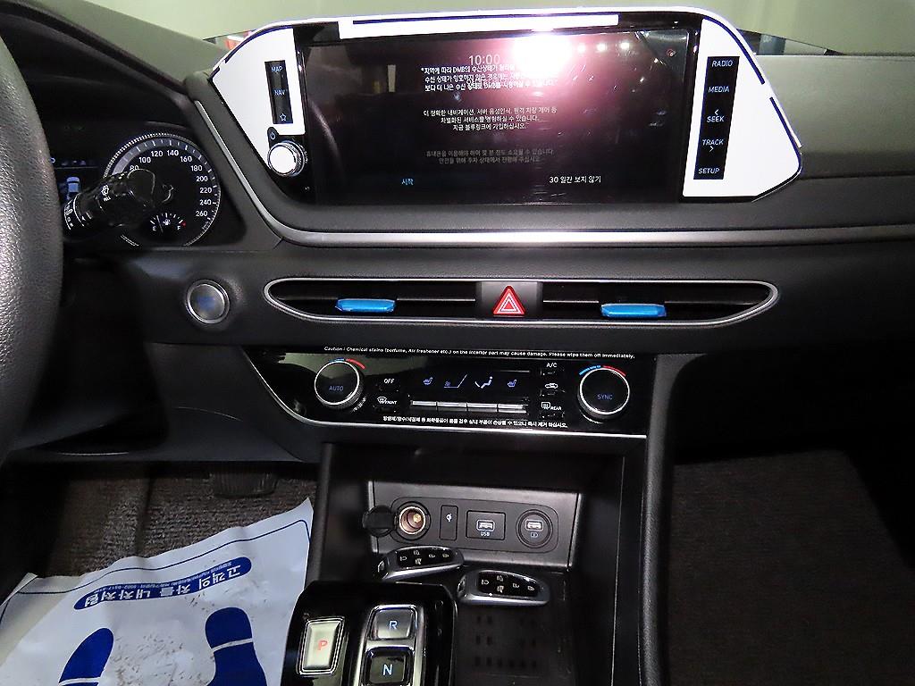 HYUNDAI Sonata - Vista 11