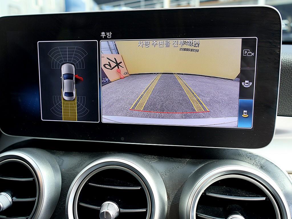 Mercedes Benz C Class 2019 the color of pearl - Importación desde Corea - HF Imports Iquique - Foto 10