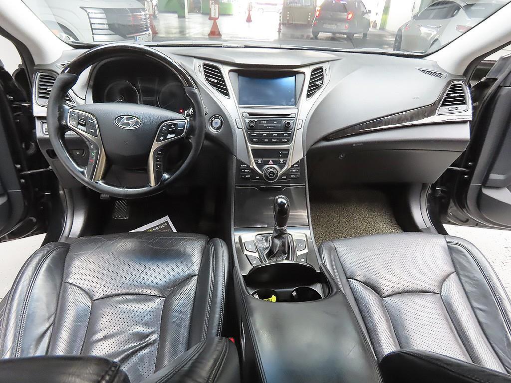 HYUNDAI Grandeur - Vista 2