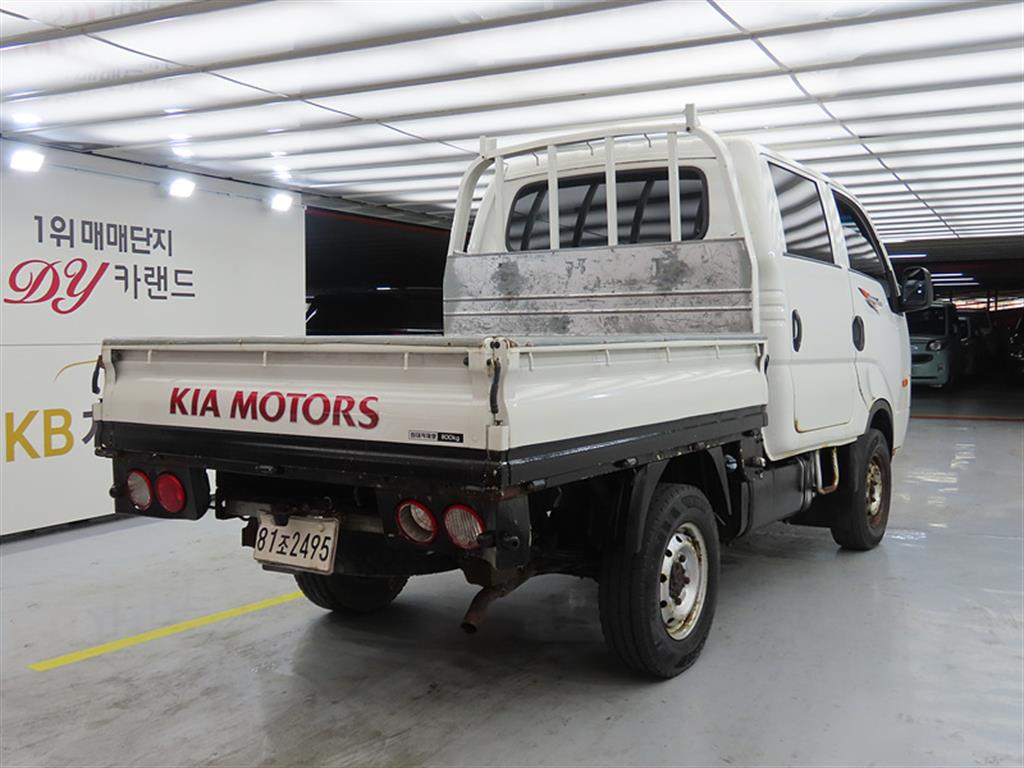 Small Truck Cargo (small) - Vista 4