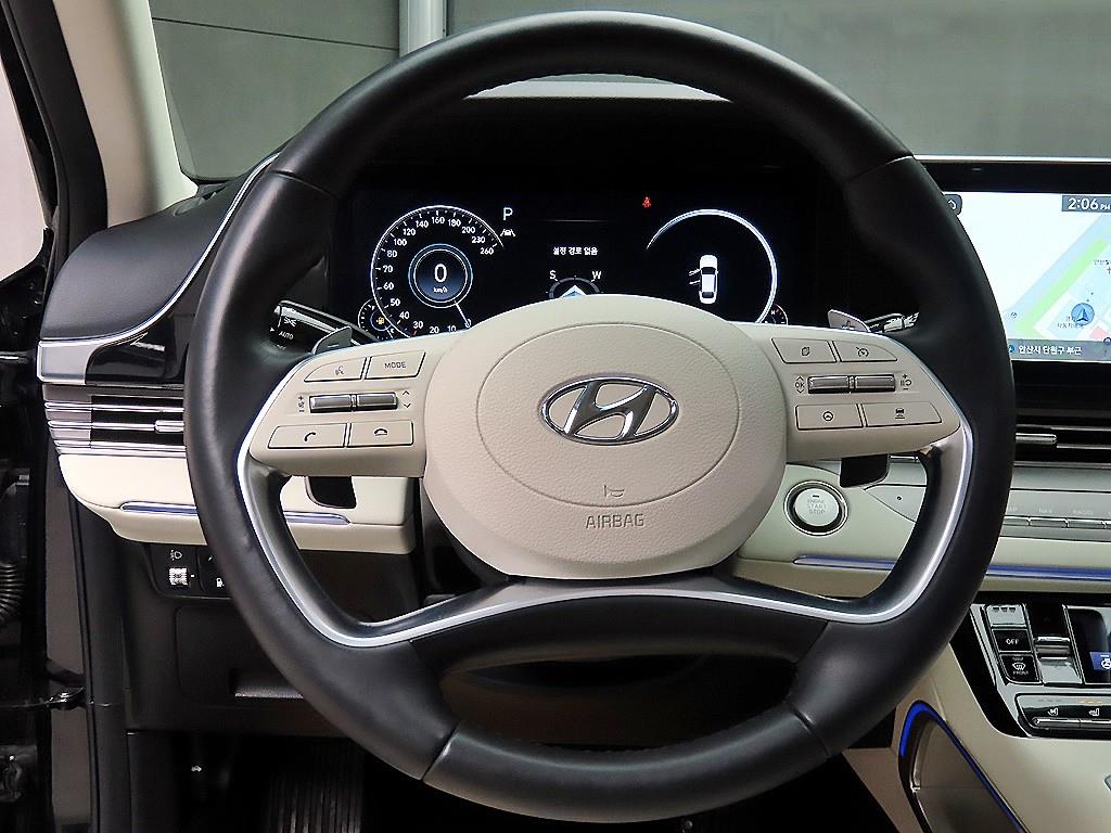 HYUNDAI Grandeur - Vista 9