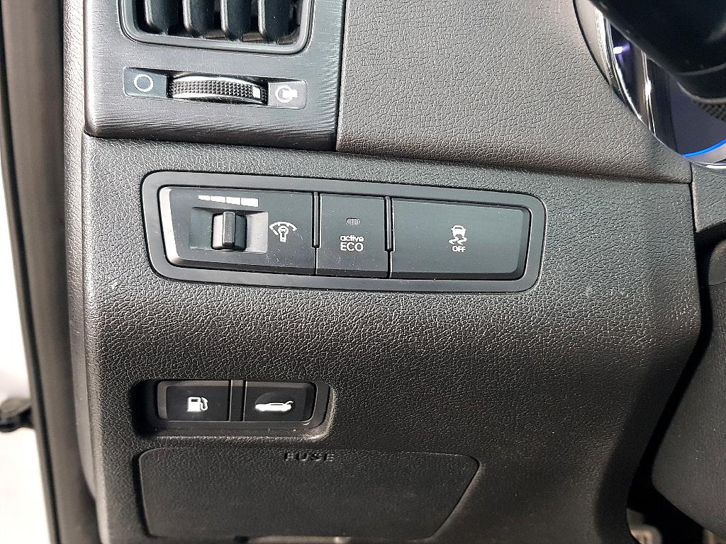 HYUNDAI Sonata - Vista 11