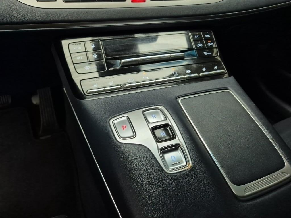 HYUNDAI Grandeur - Vista 7