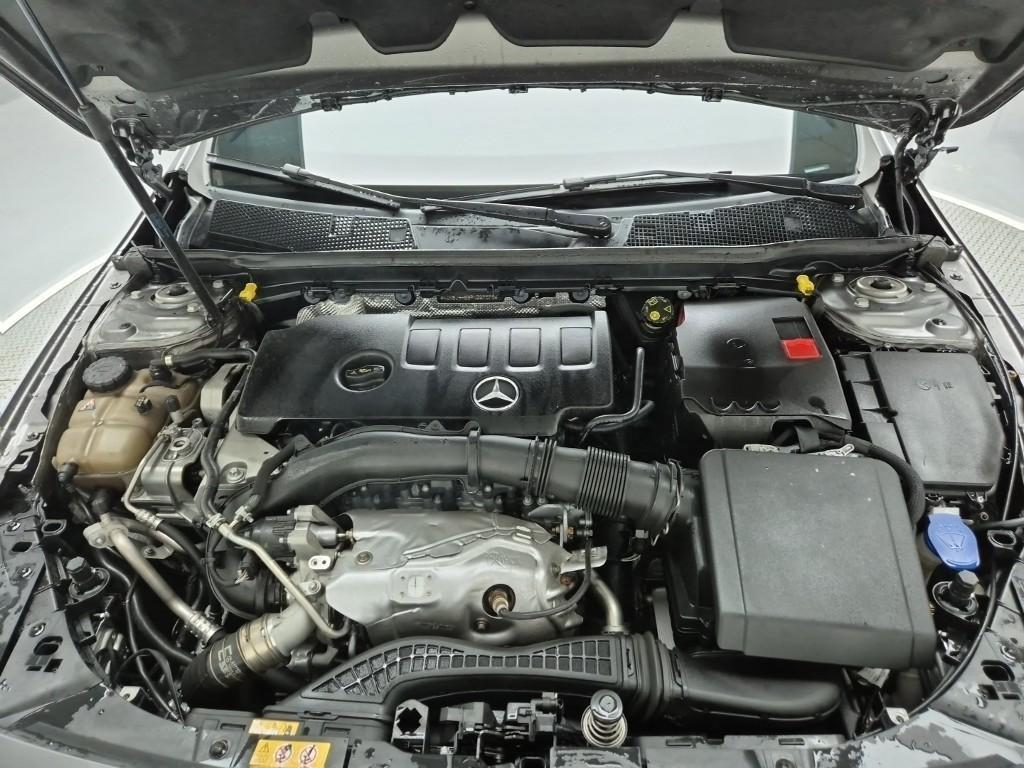 Mercedes Benz CLA Class - Vista 5