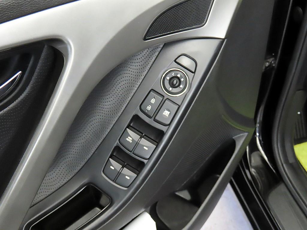 HYUNDAI Avante 2012 Negro - Importación desde Corea - HF Imports Iquique - Foto 13