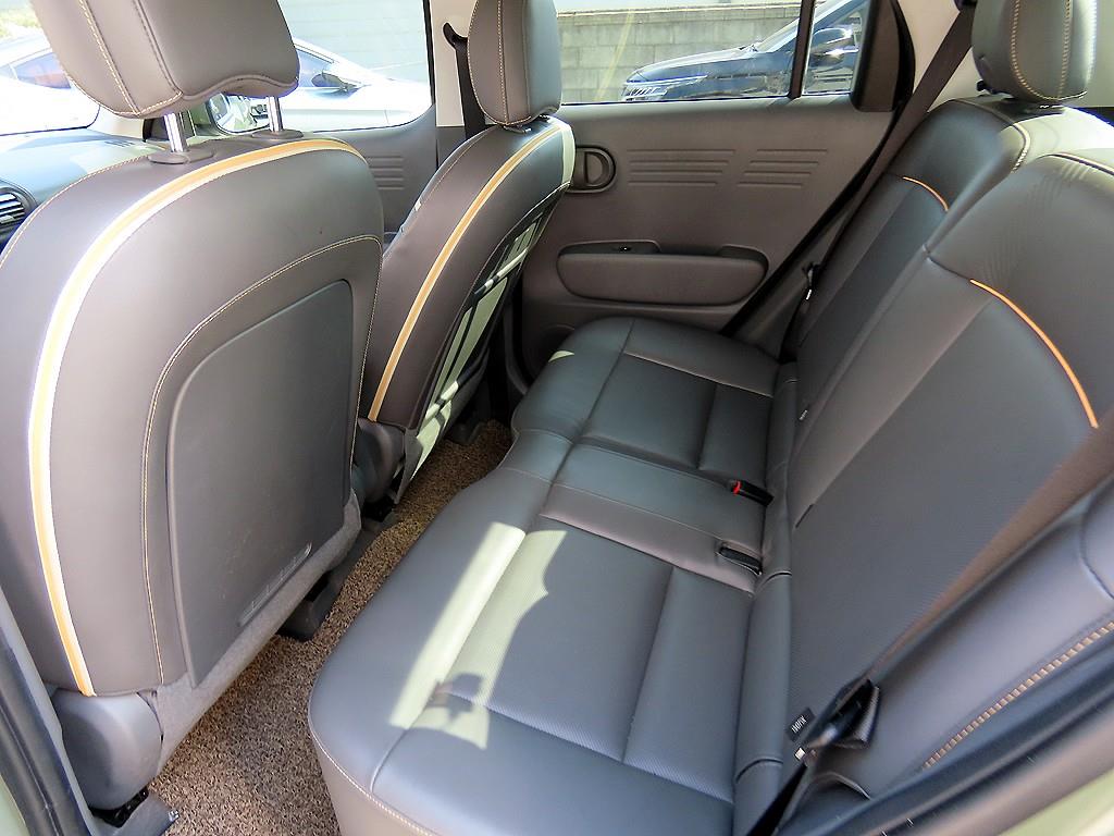 HYUNDAI Casper - Vista 6