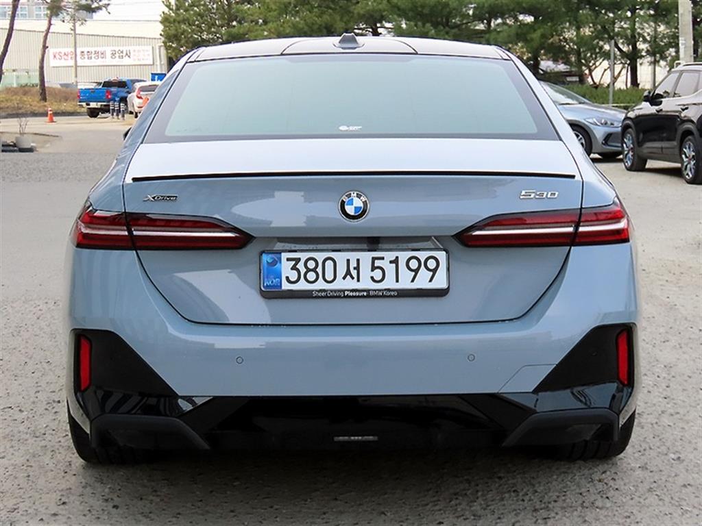 BMW 5 Series - Vista 4