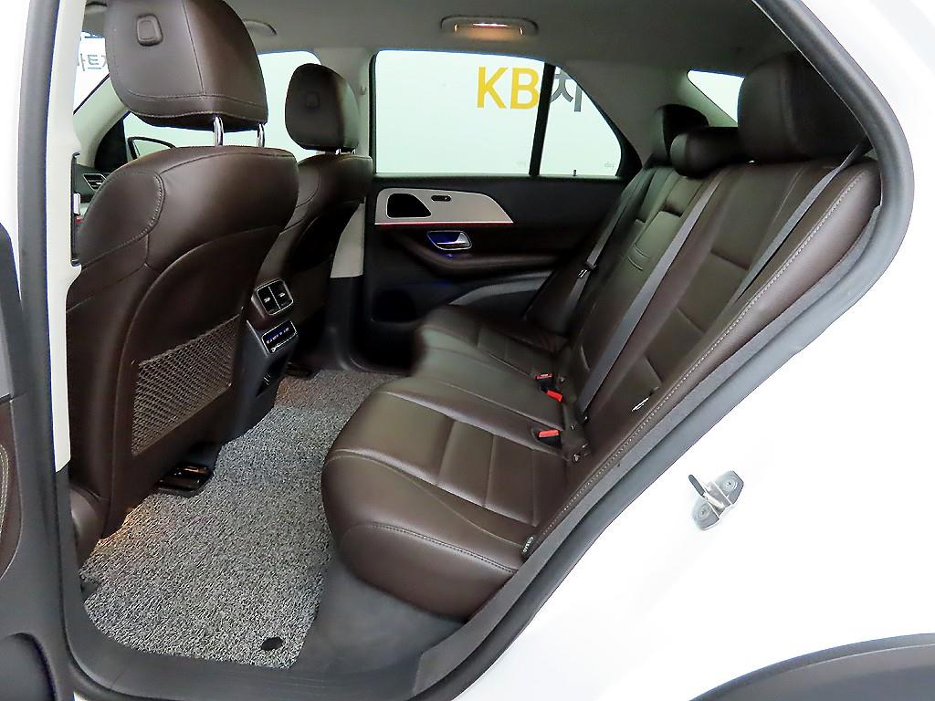 Mercedes Benz GLE Class - Vista 6