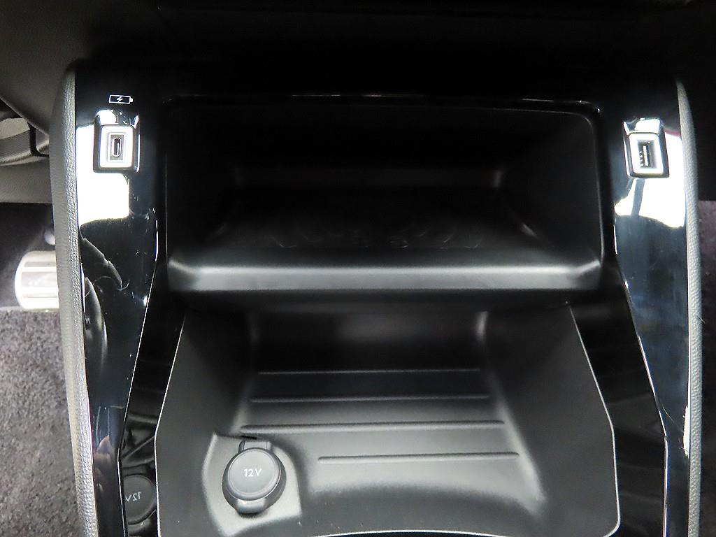 Peugeot 2008 - Vista 12