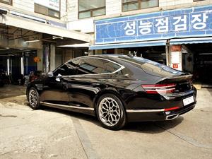 Genesis G80 - Vista 8