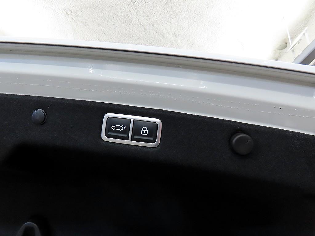 HYUNDAI Grandeur 2023 Blanco - Importación desde Corea - HF Imports Iquique - Foto 16