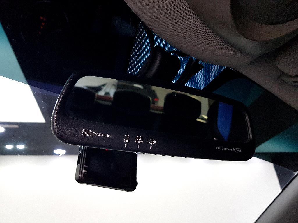 Ssangyong Korando - Vista 11