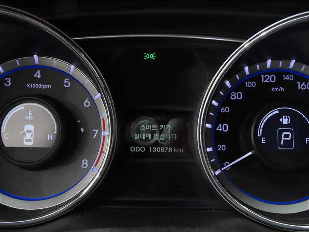 HYUNDAI Sonata - Vista 9