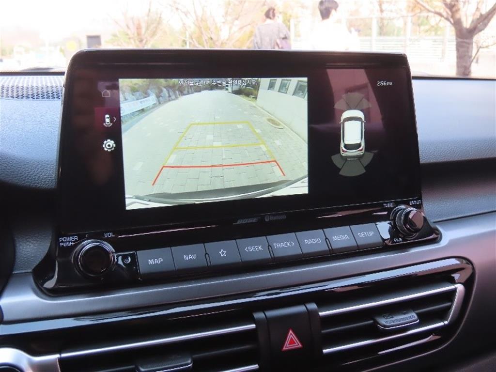 KIA Seltos 2023 Blanco - Importación desde Corea - HF Imports Iquique - Foto 9