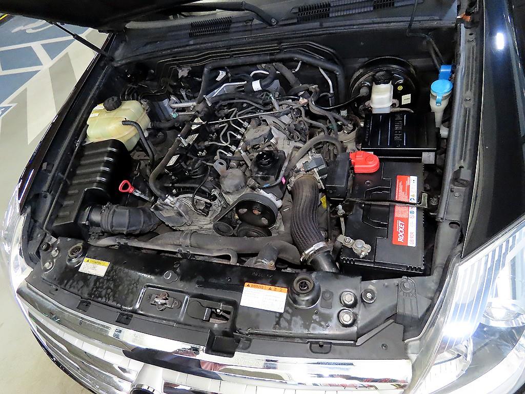 Ssangyong Rexton 2013 Negro - Importación desde Corea - HF Imports Iquique - Foto 19