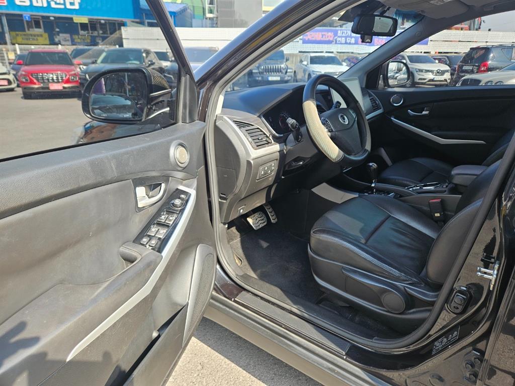 Ssangyong Korando - Vista 7