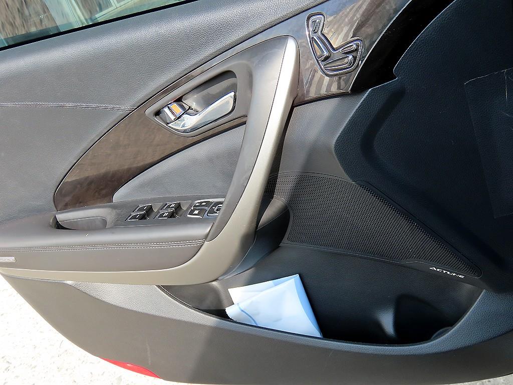 HYUNDAI Grandeur - Vista 11