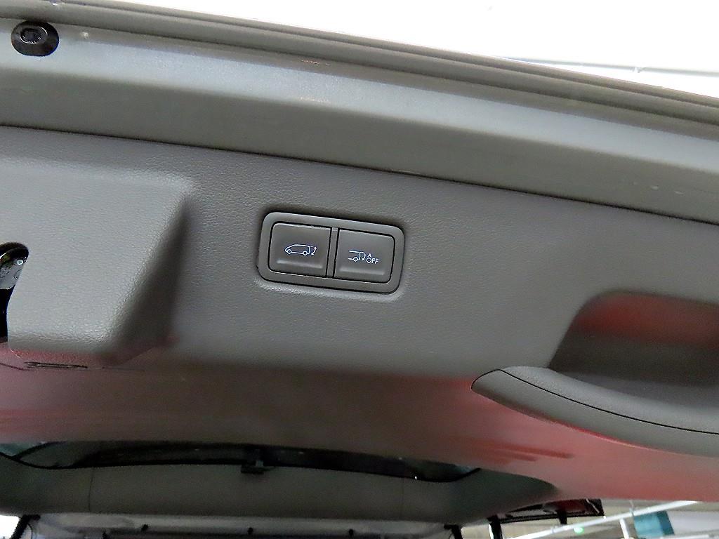 HYUNDAI Staria 2022 Plateado - Importación desde Corea - HF Imports Iquique - Foto 15