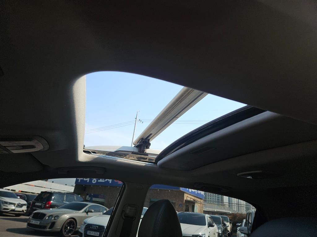 Ssangyong Korando 2016 Negro - Importación desde Corea - HF Imports Iquique - Foto 13