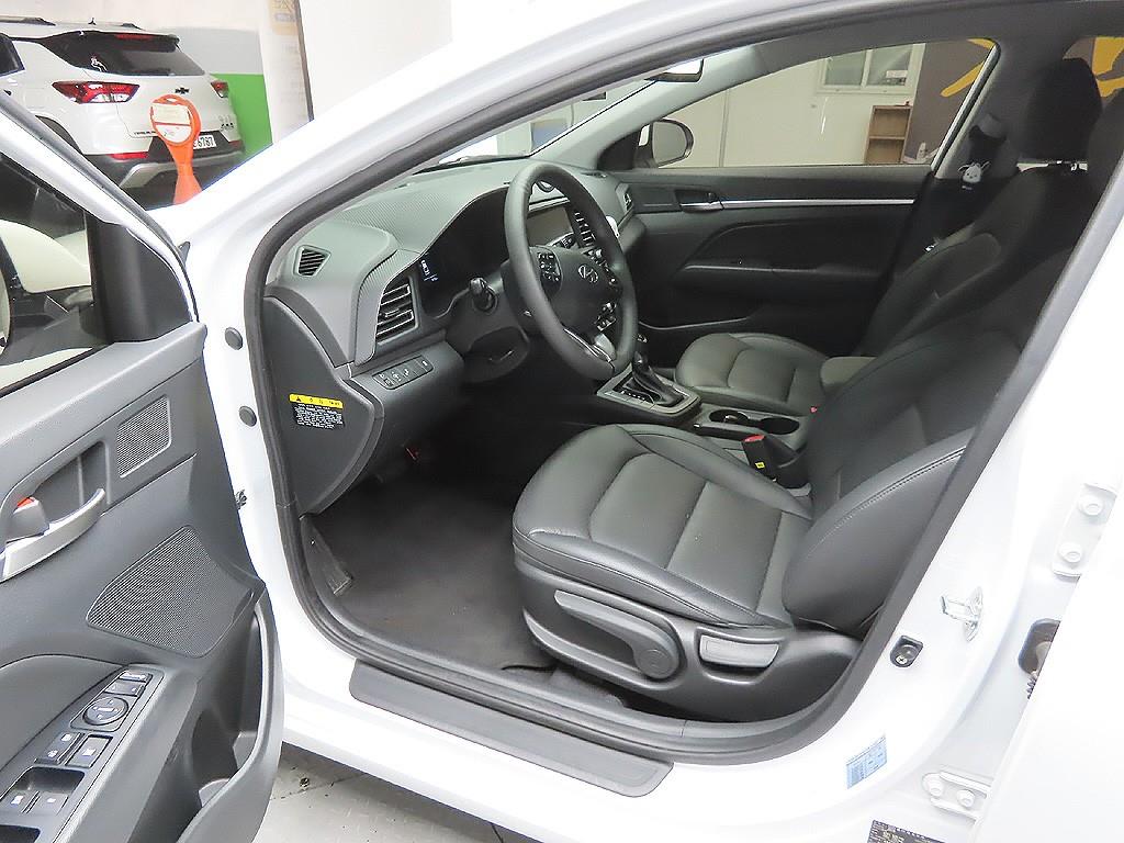 HYUNDAI Avante 2019 Blanco - Importación desde Corea - HF Imports Iquique - Foto 10