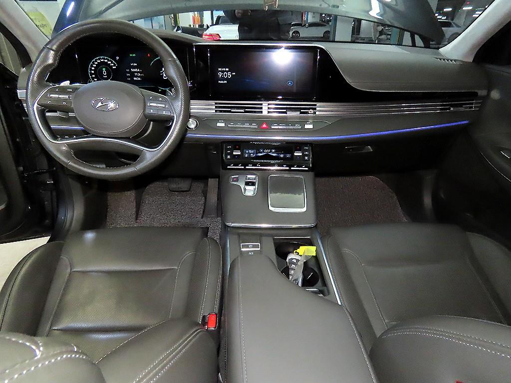 HYUNDAI Grandeur - Vista 10