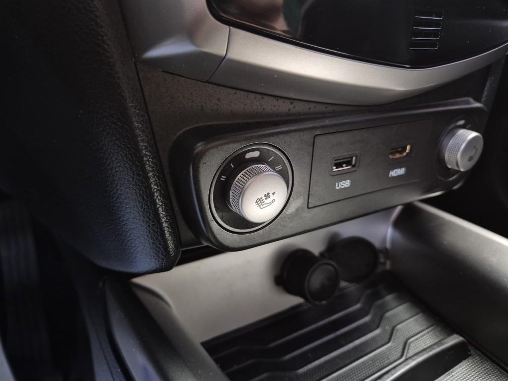 Ssangyong Tivoli 2015 Blanco - Importación desde Corea - HF Imports Iquique - Foto 15