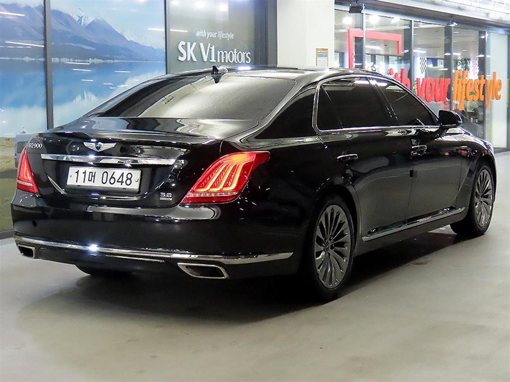 Genesis EQ900 - Vista 4