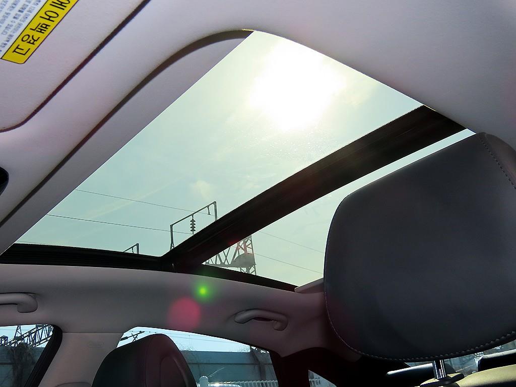 HYUNDAI Grandeur 2016 Blanco - Importación desde Corea - HF Imports Iquique - Foto 17