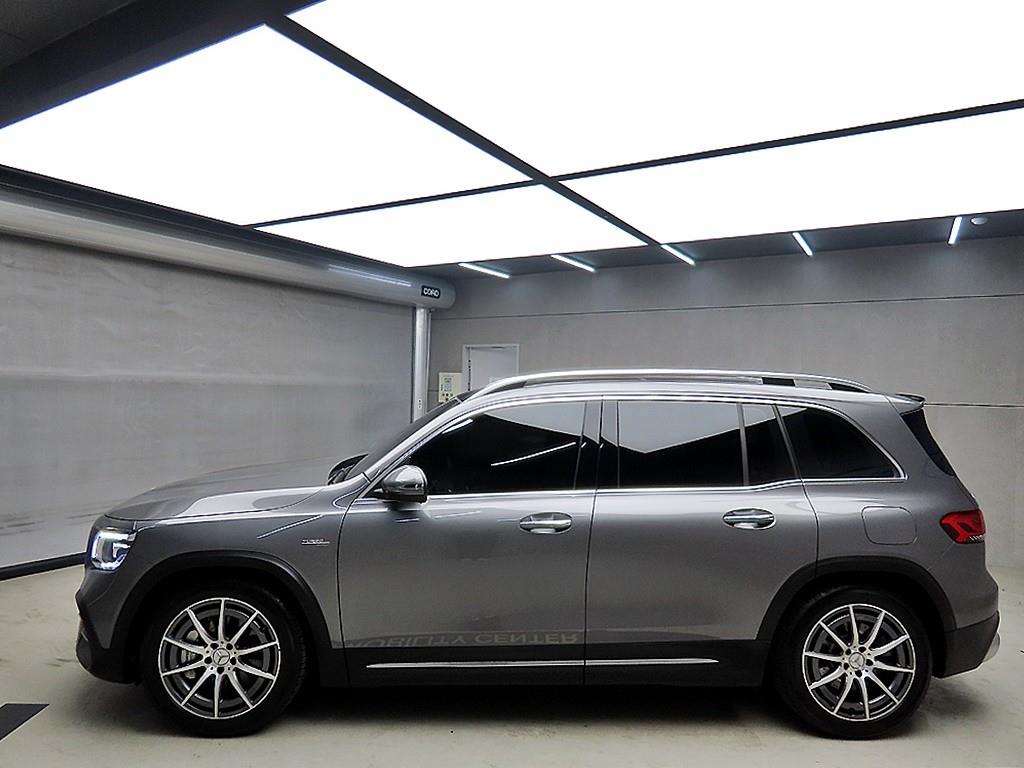 Mercedes Benz GLB Class - Vista 4