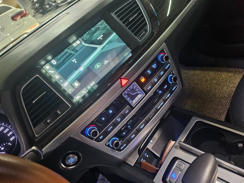 Genesis G80 - Vista 11