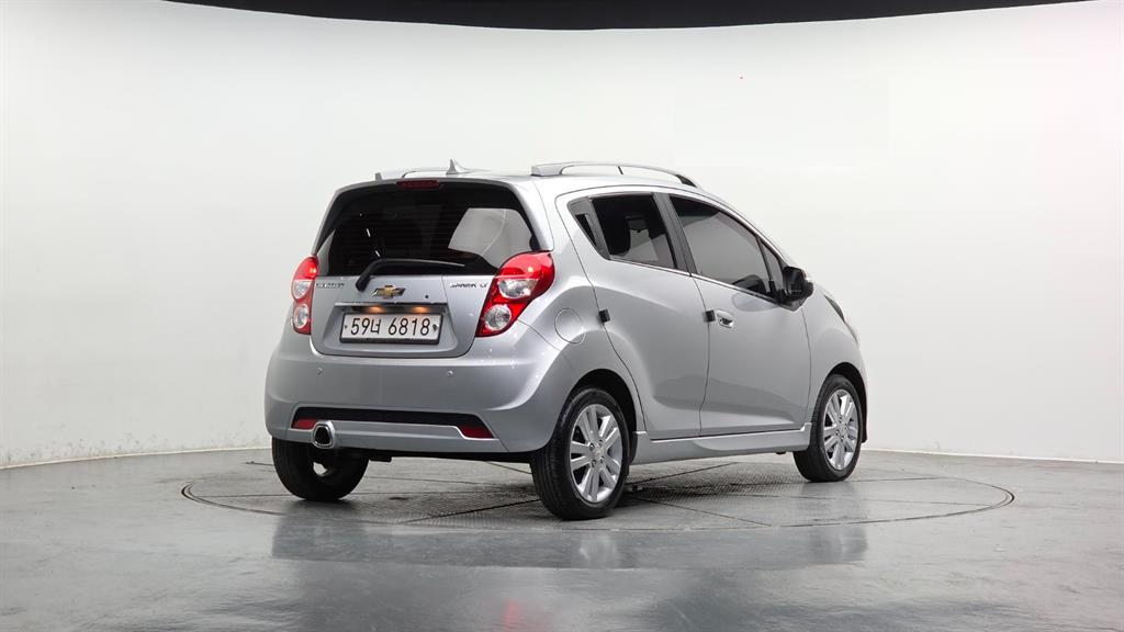 Chevrolet Spark - Vista 2
