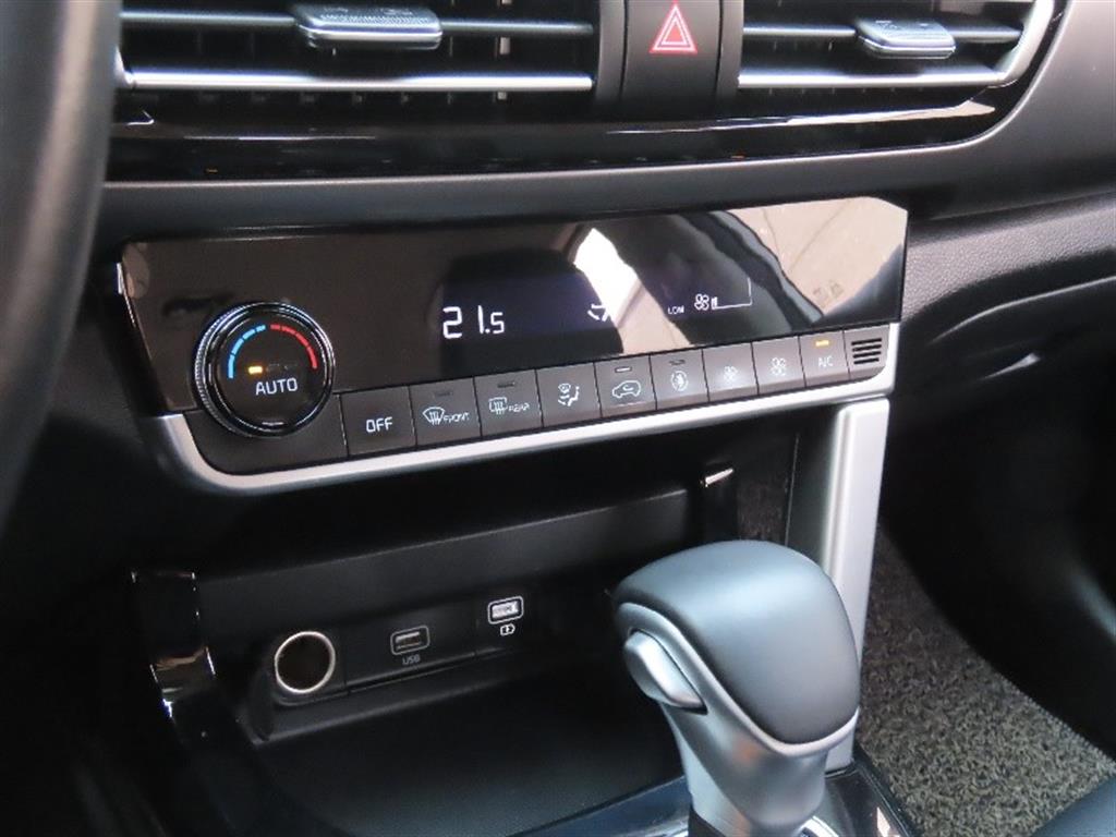 KIA Seltos 2023 Blanco - Importación desde Corea - HF Imports Iquique - Foto 7