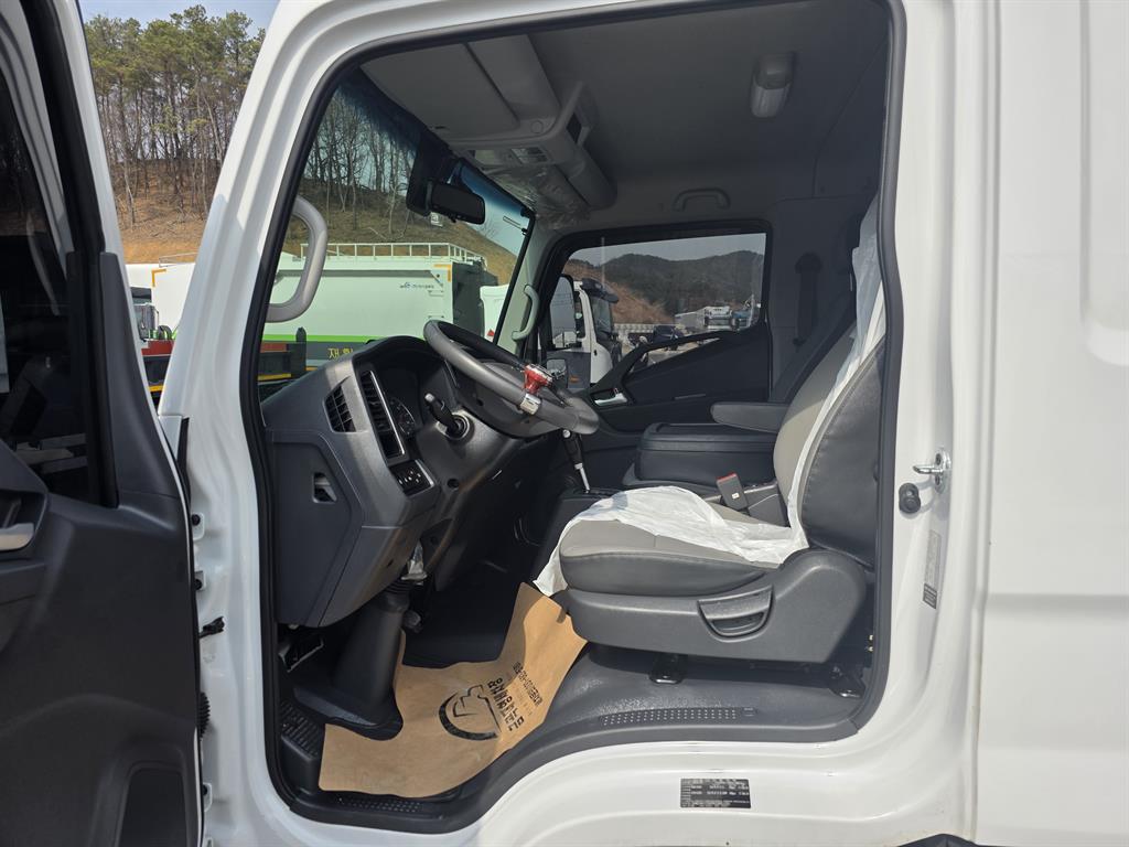 medium and large cargo truck 2024 Blanco - Importación desde Corea - HF Imports Iquique - Foto 15