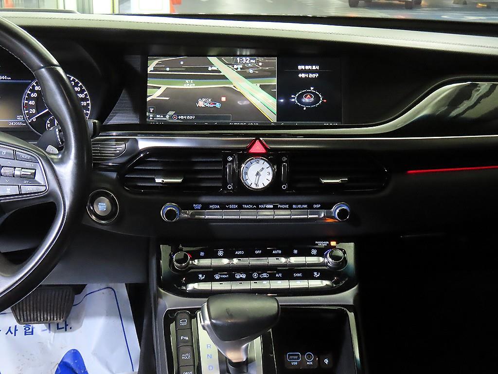 Genesis EQ900 - Vista 11