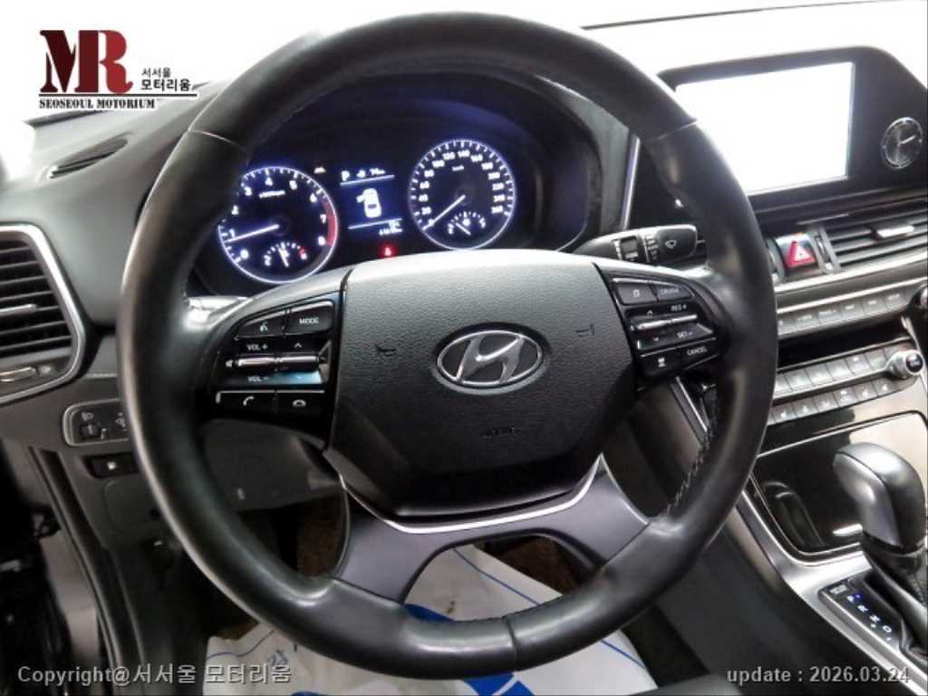 HYUNDAI Grandeur - Vista 8