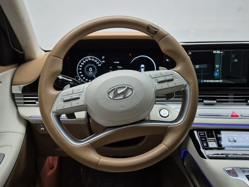 HYUNDAI Grandeur - Vista 9