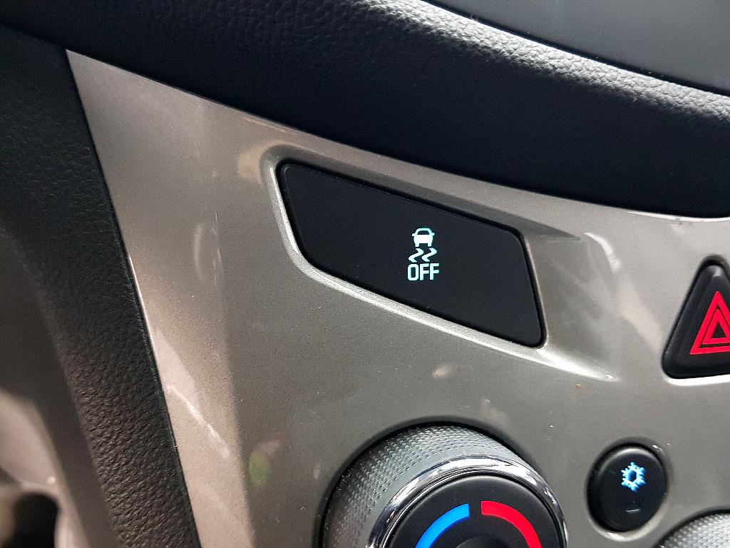 Chevrolet Trax 2014 Gris - Importación desde Corea - HF Imports Iquique - Foto 15