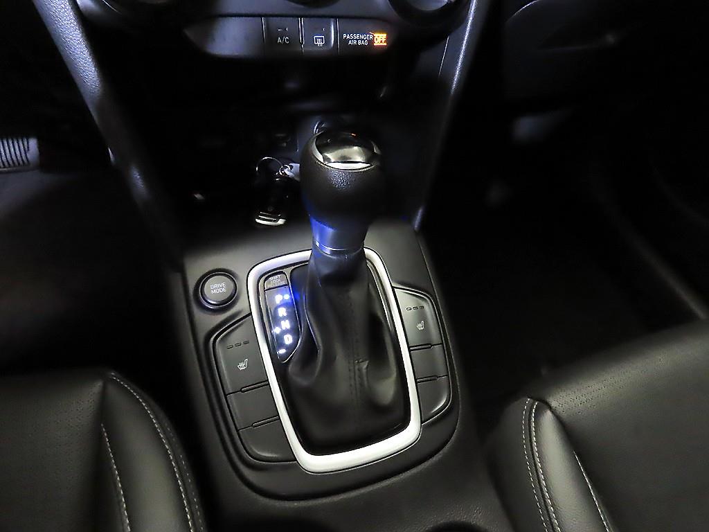 HYUNDAI Kona - Vista 12