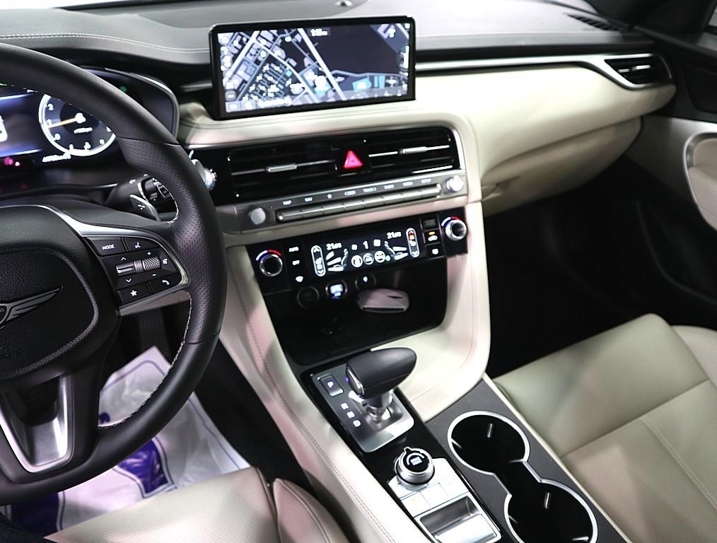 Genesis G70 - Vista 11