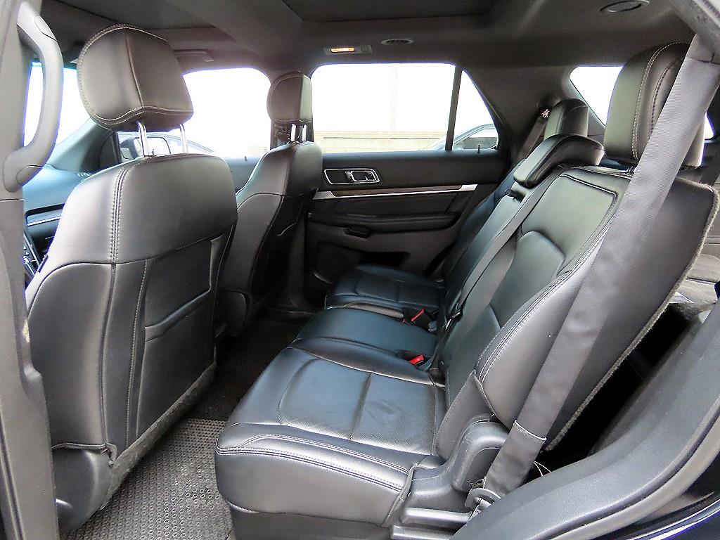 Ford Explorer - Vista 6