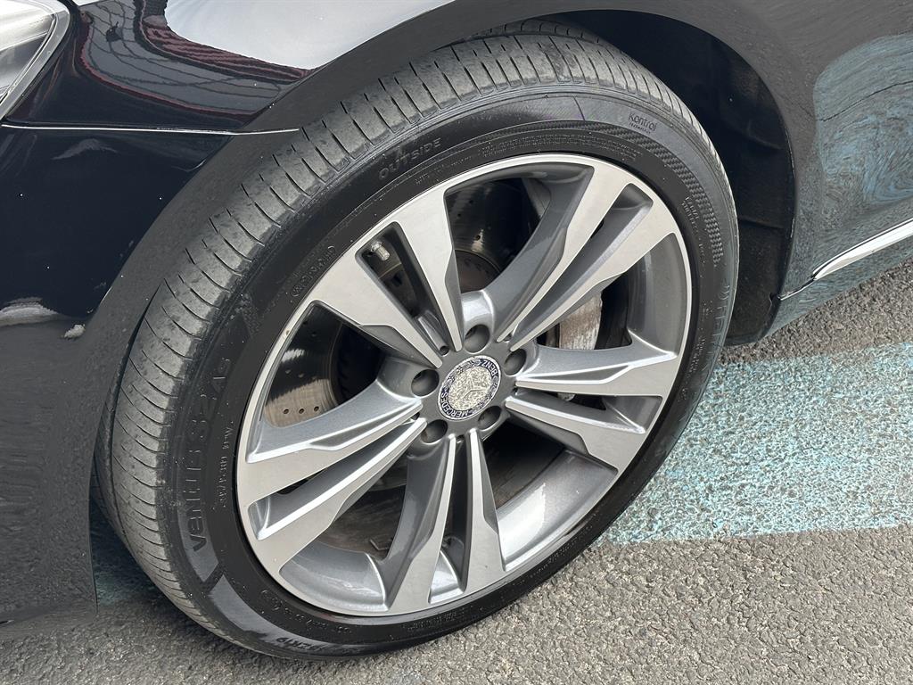 Mercedes Benz S Class - Vista 5