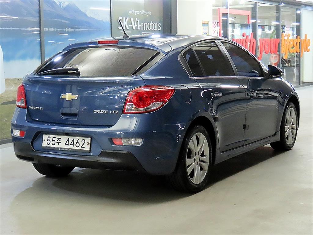 Chevrolet Cruise - Vista 4