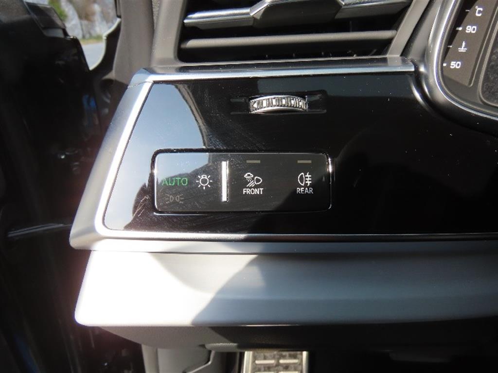 Audi Q8 2023 Gris - Importación desde Corea - HF Imports Iquique - Foto 11