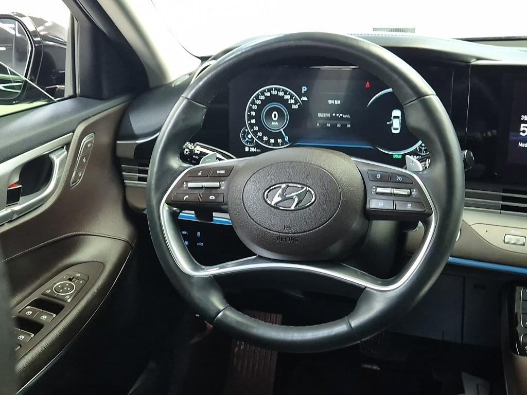 HYUNDAI Grandeur - Vista 9