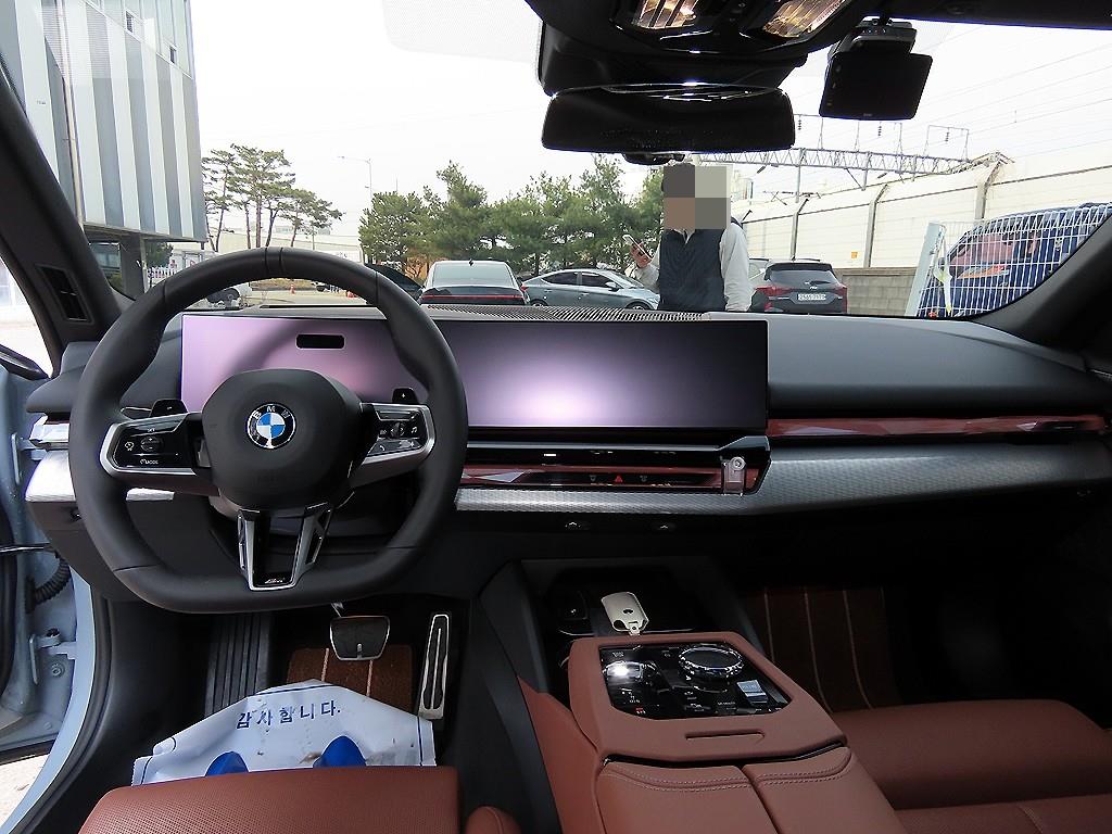 BMW 5 Series - Vista 7