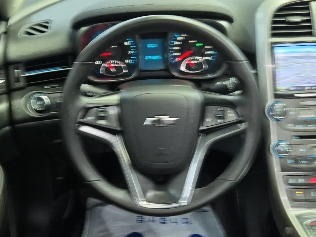 Chevrolet Malibu - Vista 9