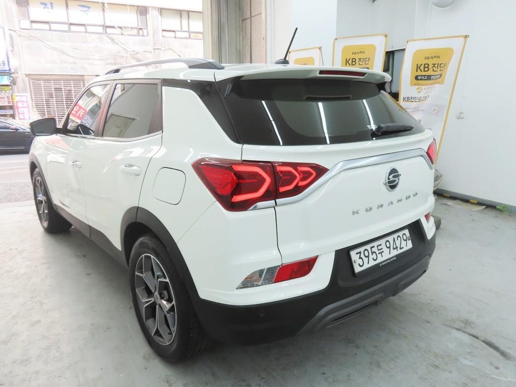 Ssangyong Korando - Vista 4